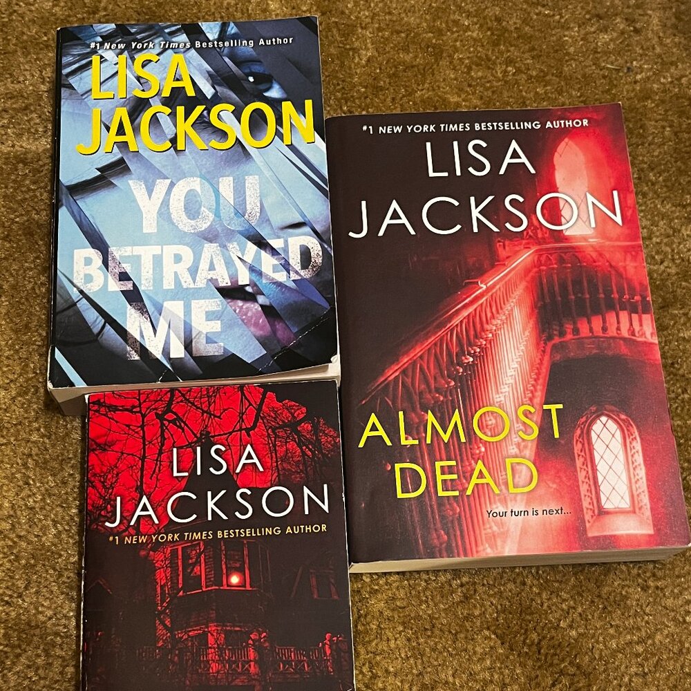 Lot of 3 Lisa Jackson Books